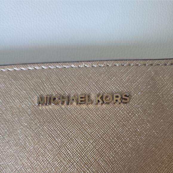 Michael Kors Jet Set Travel Karla Clutch Crossbody Bag Rose Gold Holiday Festive - Picture 2 of 7